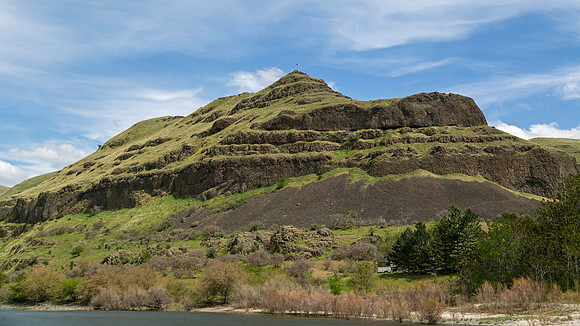 Wednesday (04/29) - Hells Canyon Jet Boat Tour of Snake River