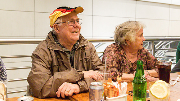 Thursday - Dinner at the airport with Mack's and de Swardt's