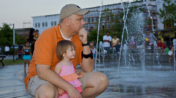 Saturday Night at Suwanee Town Center